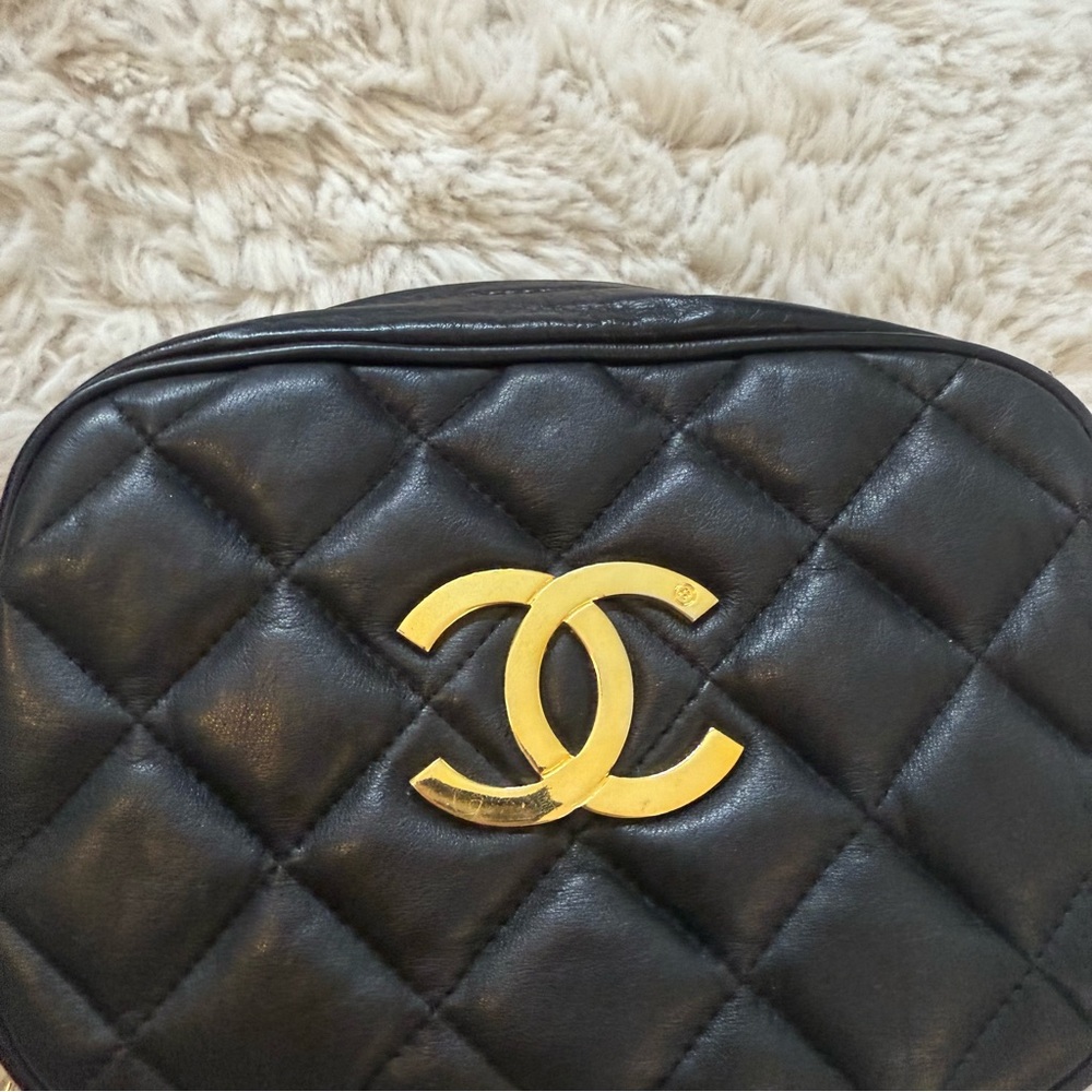 Black Quilted Crossbody Bag Gold Logo - Picture 2 of 6